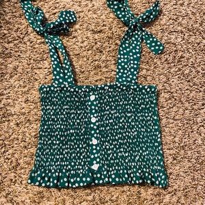 3/$20 🛍 crop top!